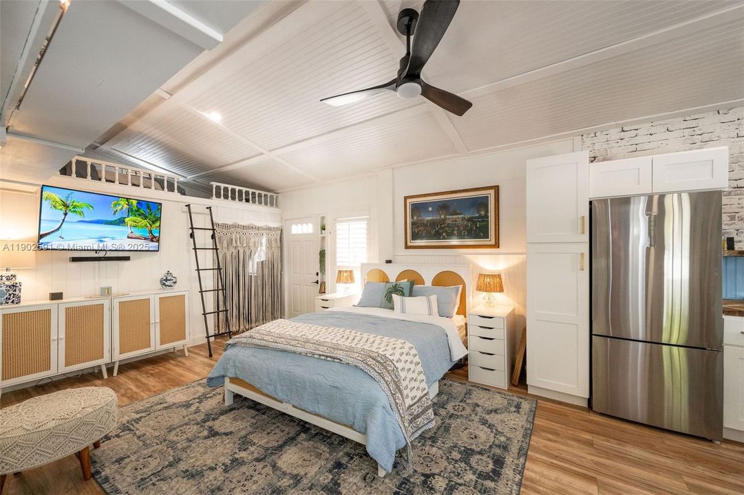 待售: $445,000 (1 贝兹, 1 浴室, 0 平方英尺)