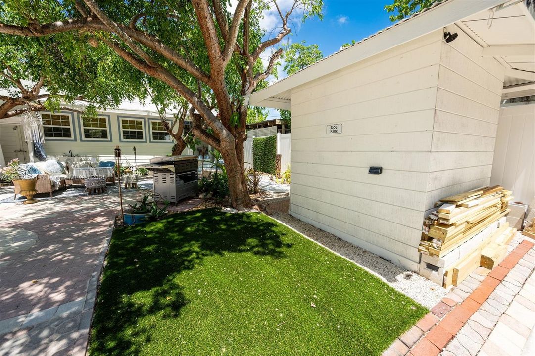 待售: $445,000 (1 贝兹, 1 浴室, 0 平方英尺)