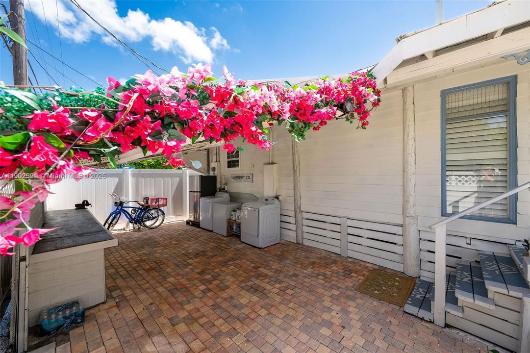 待售: $445,000 (1 贝兹, 1 浴室, 0 平方英尺)