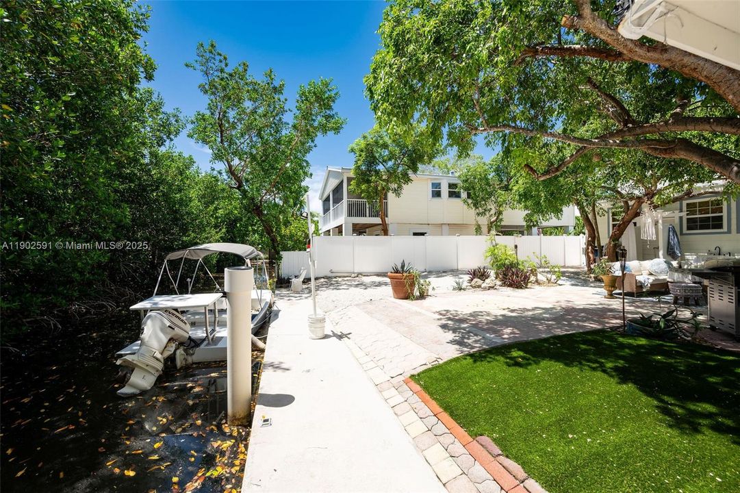 待售: $445,000 (1 贝兹, 1 浴室, 0 平方英尺)