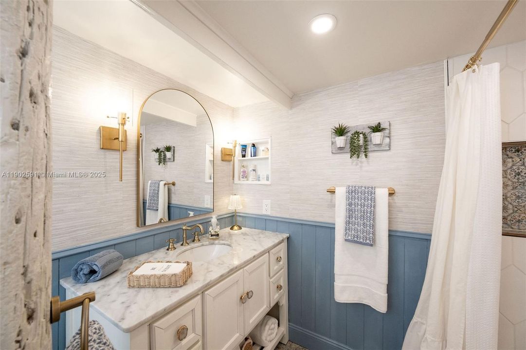 待售: $445,000 (1 贝兹, 1 浴室, 0 平方英尺)