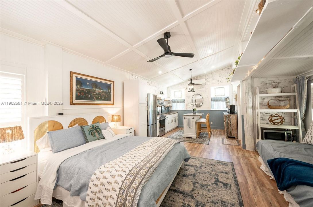 待售: $445,000 (1 贝兹, 1 浴室, 0 平方英尺)