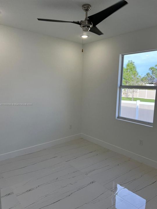 Activo con contrato: $339,900 (3 camas, 2 baños, 0 Pies cuadrados)