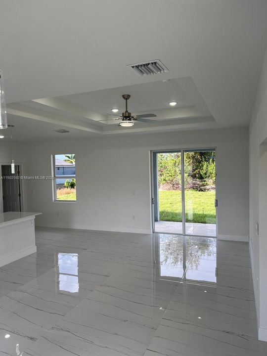 Activo con contrato: $339,900 (3 camas, 2 baños, 0 Pies cuadrados)