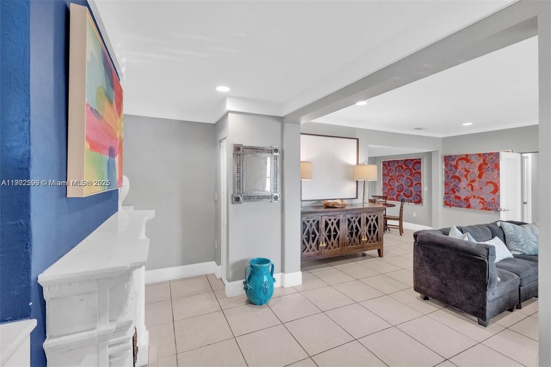 For Rent: $3,500 (3 beds, 2 baths, 1200 Square Feet)