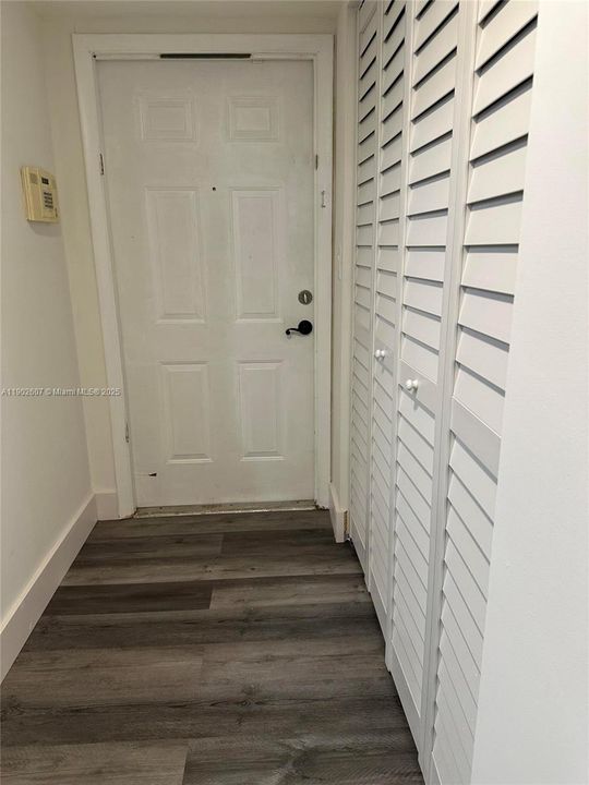 For Rent: $2,300 (2 beds, 2 baths, 1130 Square Feet)