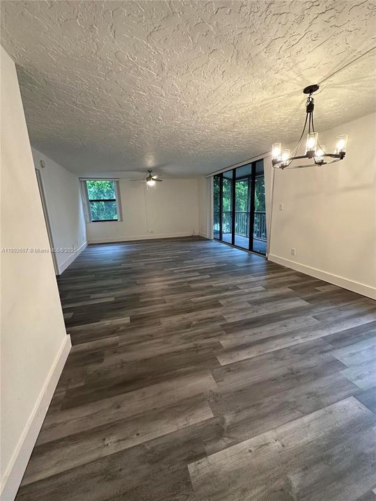 For Rent: $2,300 (2 beds, 2 baths, 1130 Square Feet)
