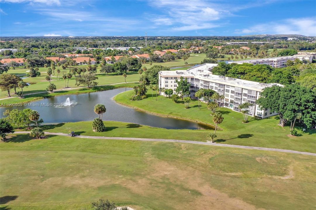 待售: $299,000 (3 贝兹, 2 浴室, 1500 平方英尺)