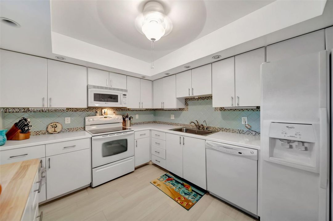 待售: $299,000 (3 贝兹, 2 浴室, 1500 平方英尺)