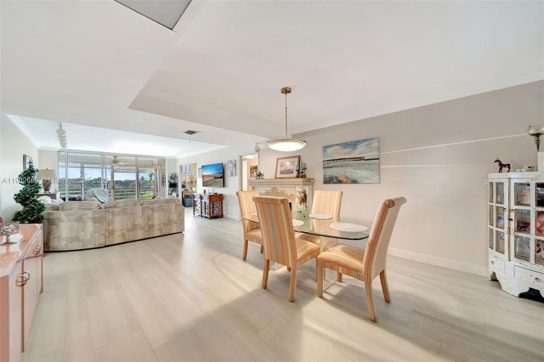 待售: $299,000 (3 贝兹, 2 浴室, 1500 平方英尺)