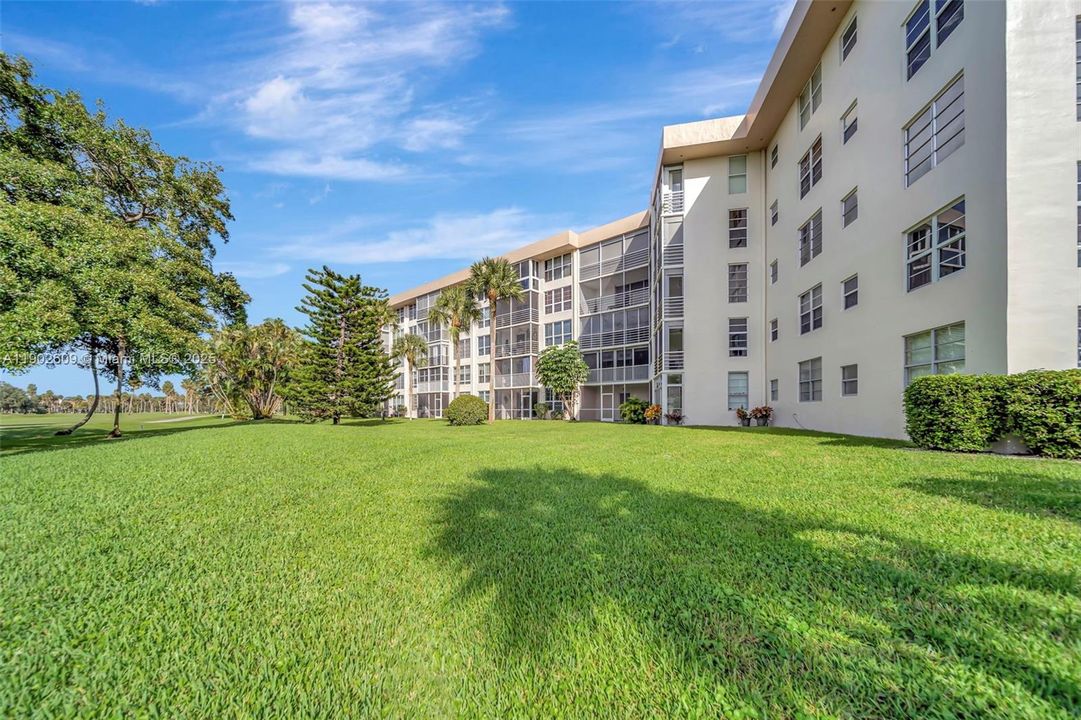 待售: $299,000 (3 贝兹, 2 浴室, 1500 平方英尺)