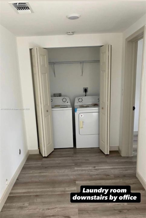 For Sale: $675,000 (5 beds, 3 baths, 2327 Square Feet)