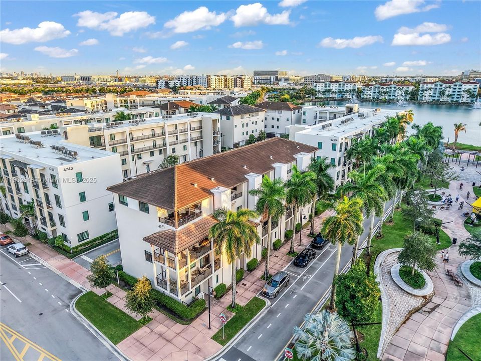 For Sale: $1,090,000 (3 beds, 3 baths, 2946 Square Feet)