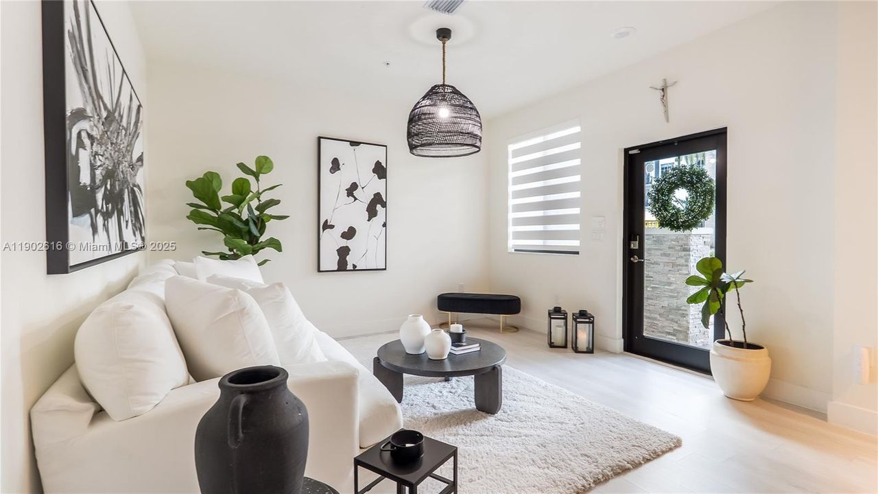 For Sale: $1,090,000 (3 beds, 3 baths, 2946 Square Feet)