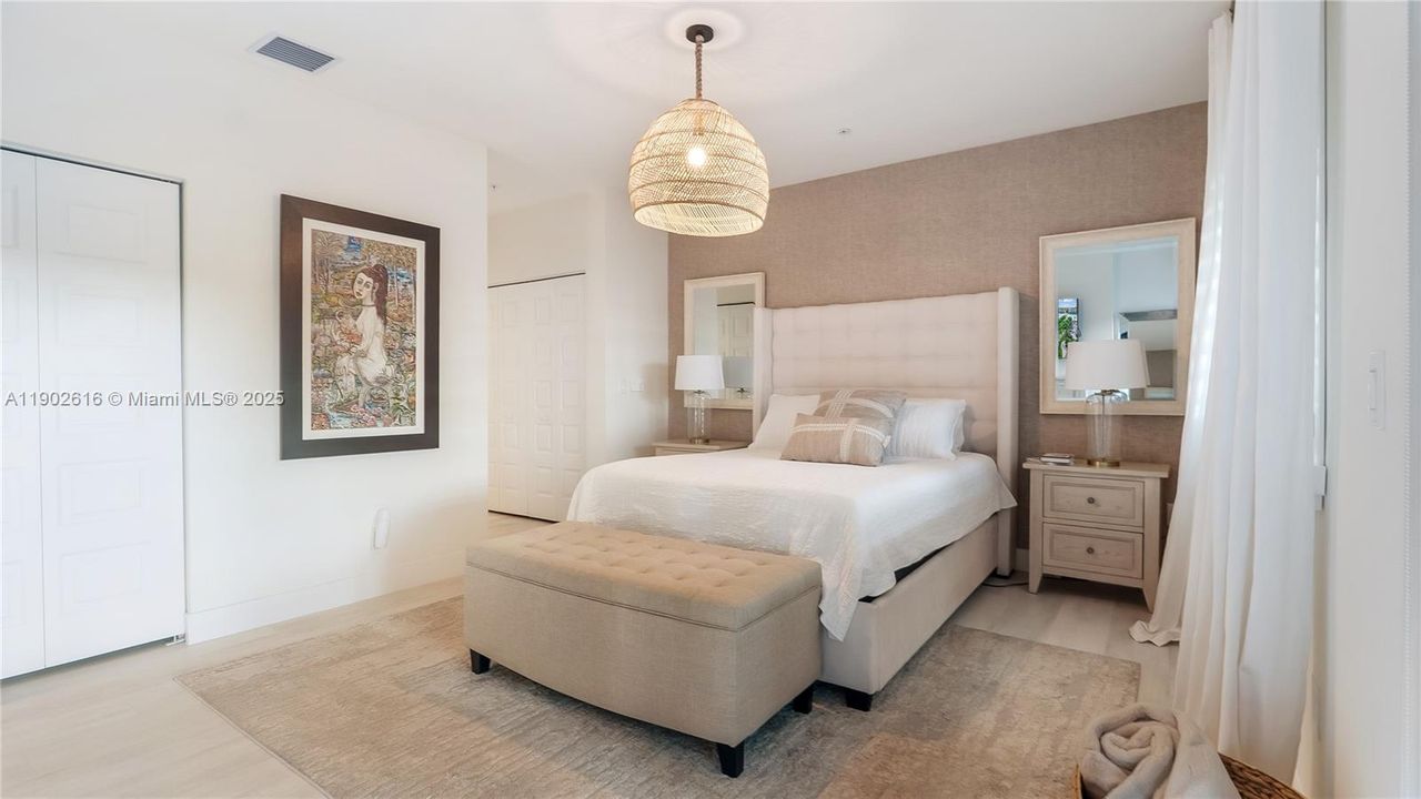 For Sale: $1,090,000 (3 beds, 3 baths, 2946 Square Feet)