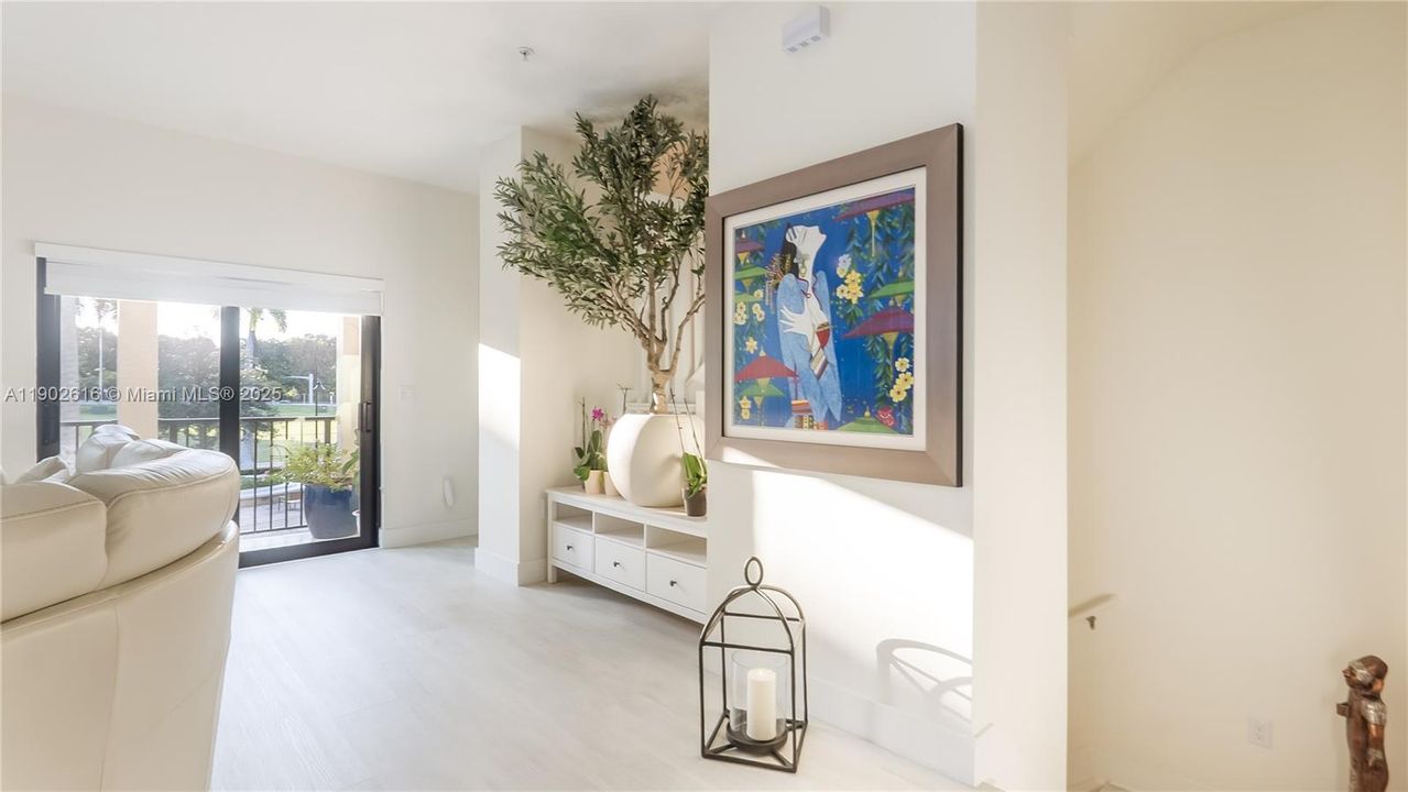 For Sale: $1,090,000 (3 beds, 3 baths, 2946 Square Feet)