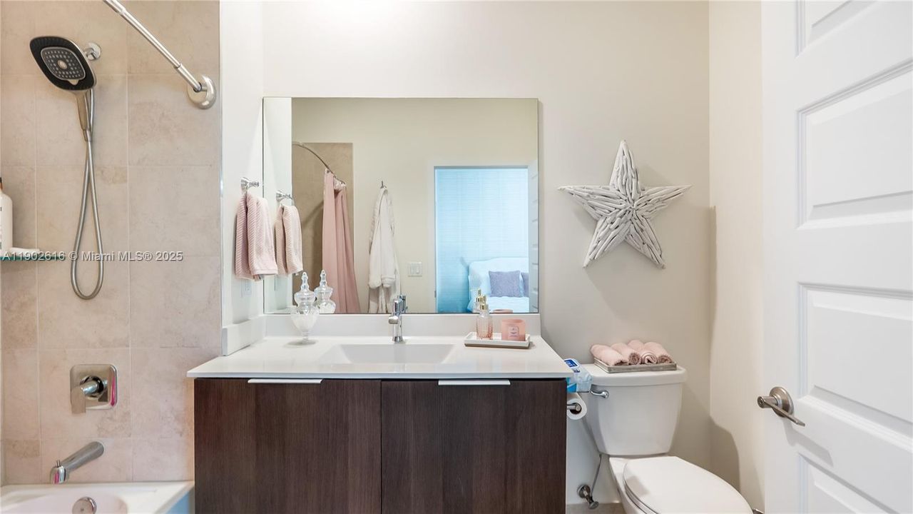 For Sale: $1,090,000 (3 beds, 3 baths, 2946 Square Feet)