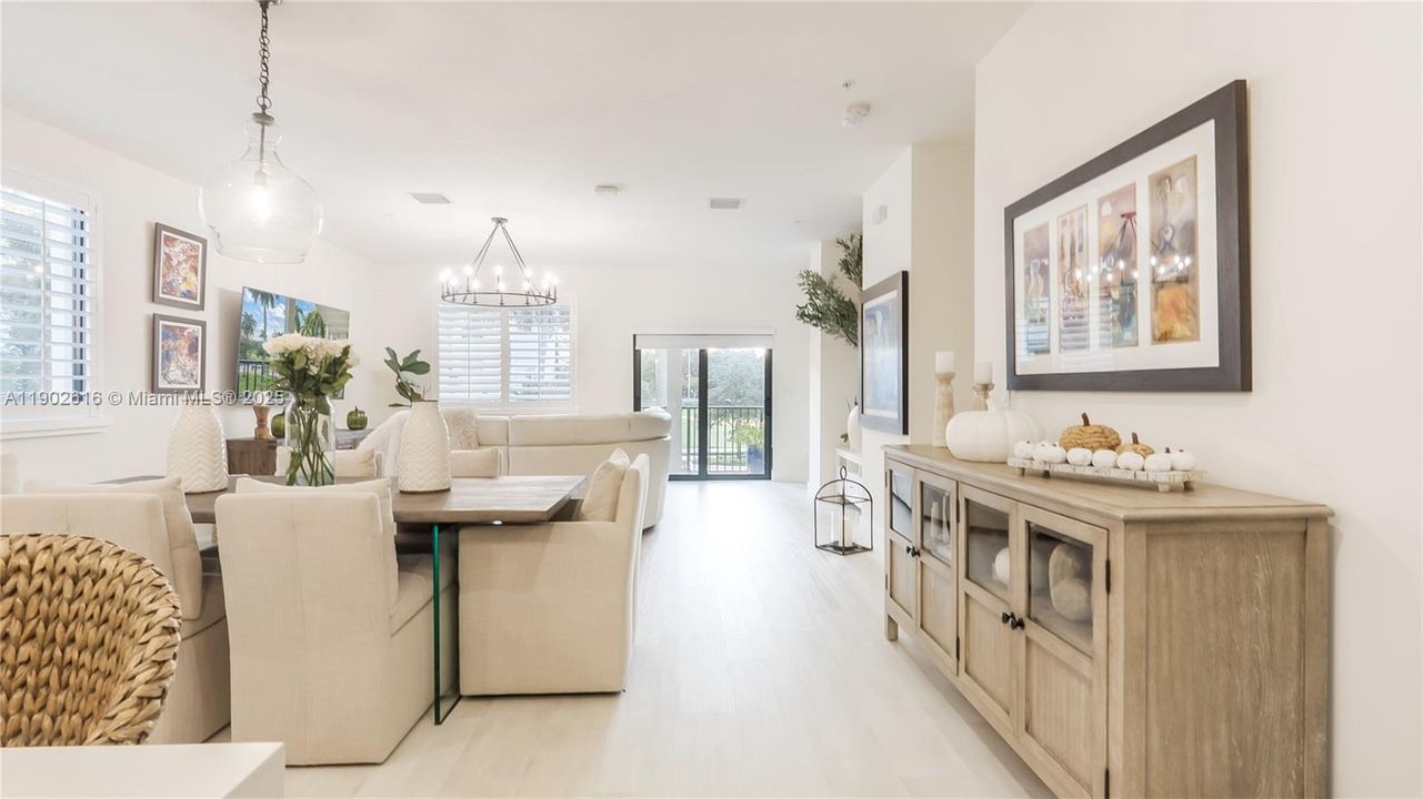 For Sale: $1,090,000 (3 beds, 3 baths, 2946 Square Feet)