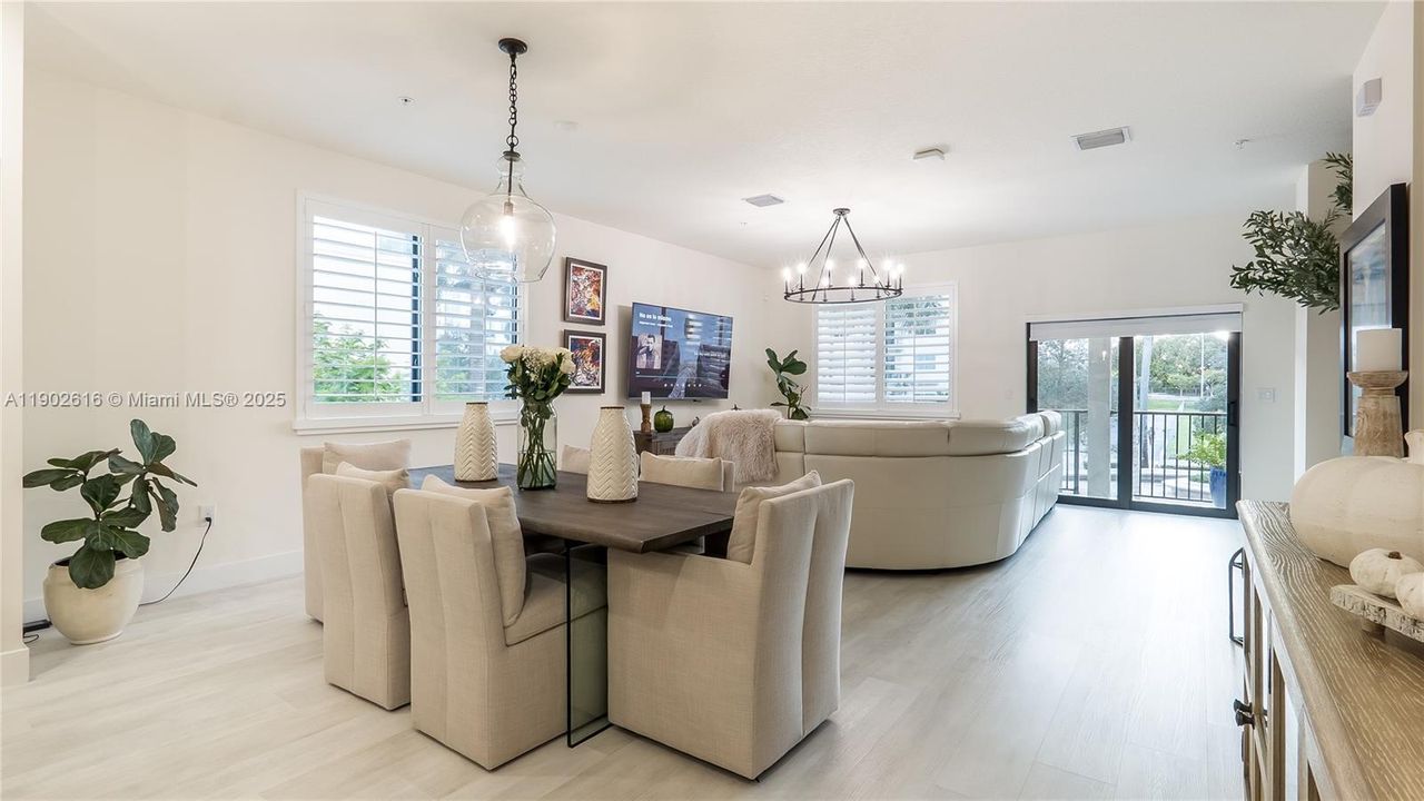 For Sale: $1,090,000 (3 beds, 3 baths, 2946 Square Feet)