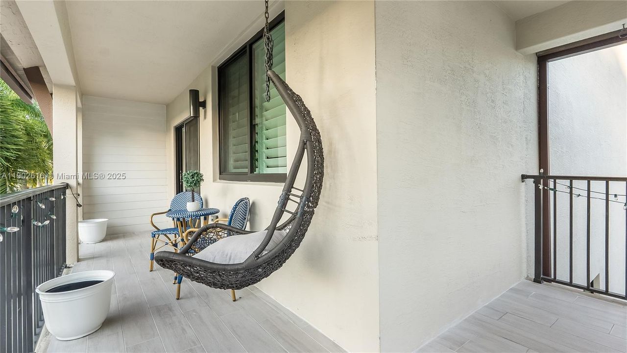 For Sale: $1,090,000 (3 beds, 3 baths, 2946 Square Feet)