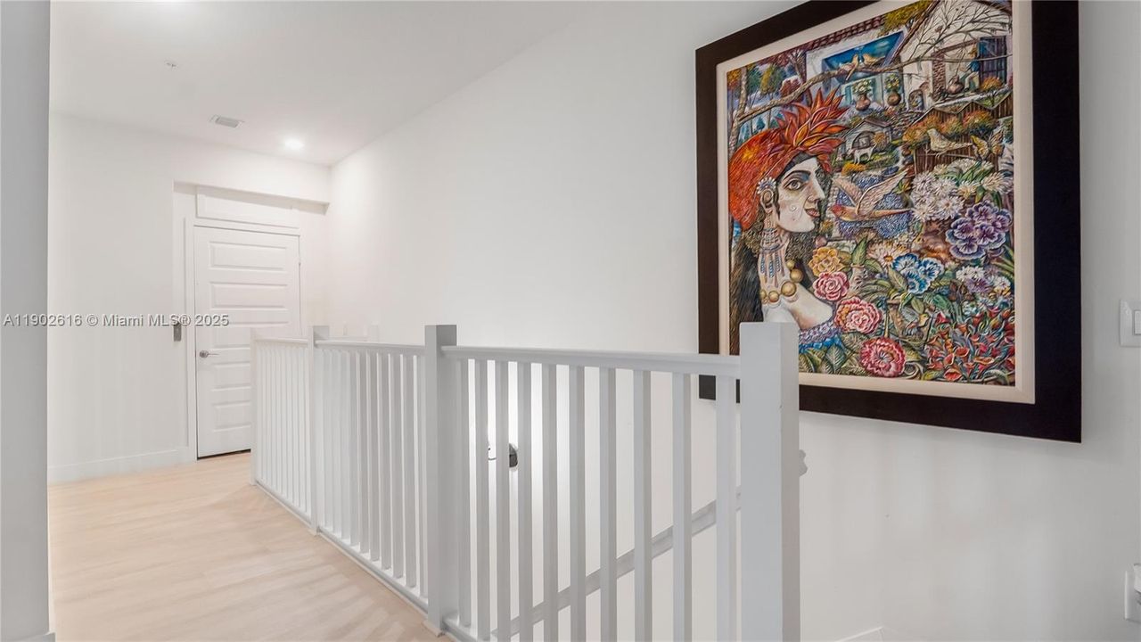 For Sale: $1,090,000 (3 beds, 3 baths, 2946 Square Feet)