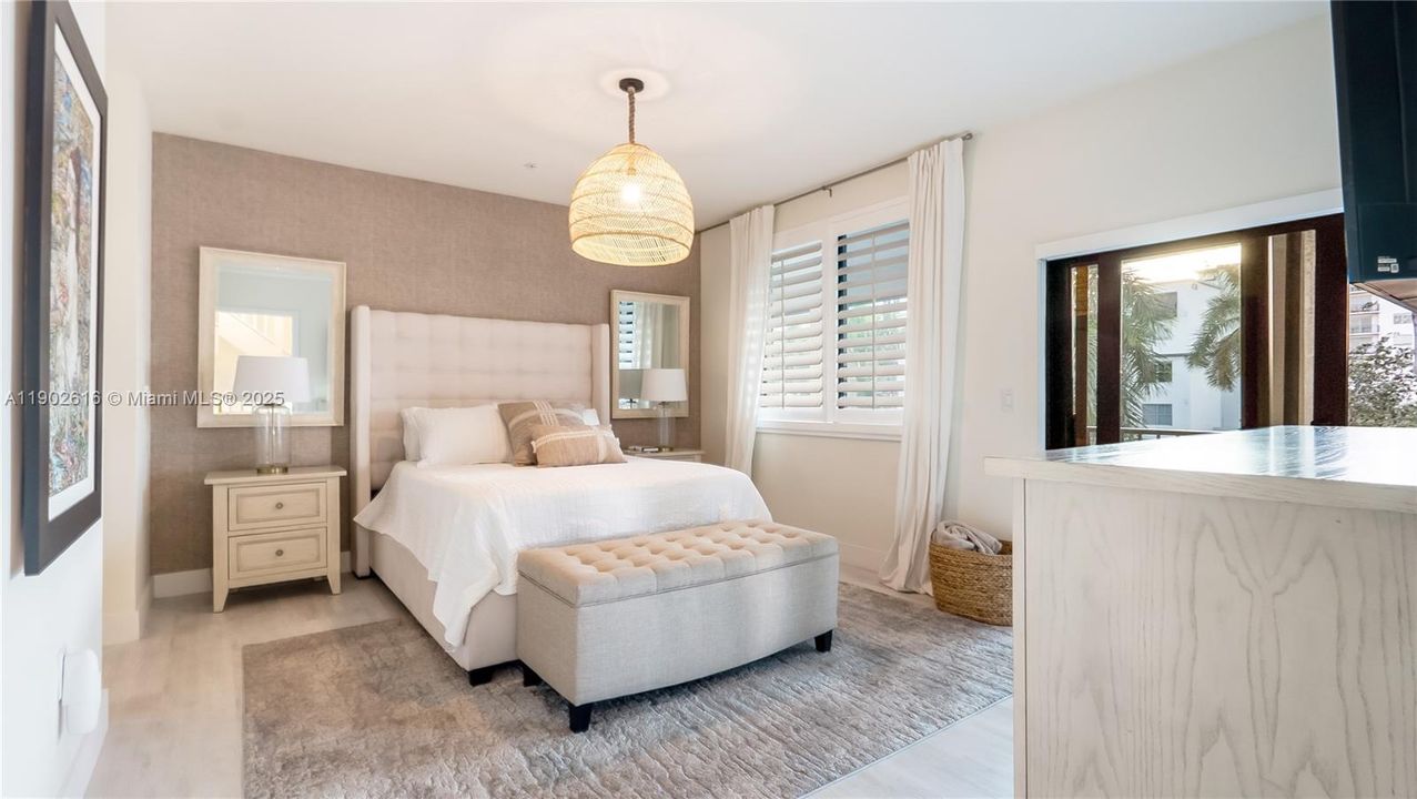 For Sale: $1,090,000 (3 beds, 3 baths, 2946 Square Feet)