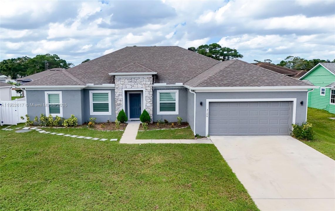 For Sale: $549,000 (3 beds, 2 baths, 2337 Square Feet)