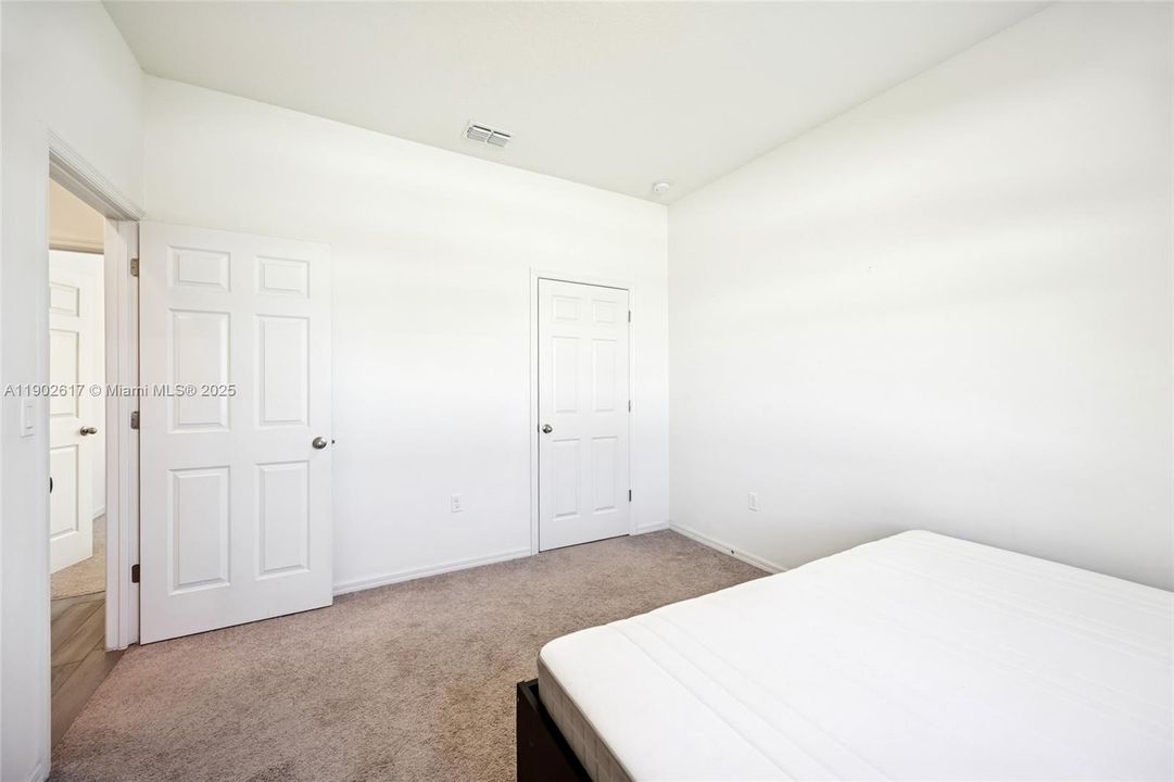 For Sale: $549,000 (3 beds, 2 baths, 2337 Square Feet)