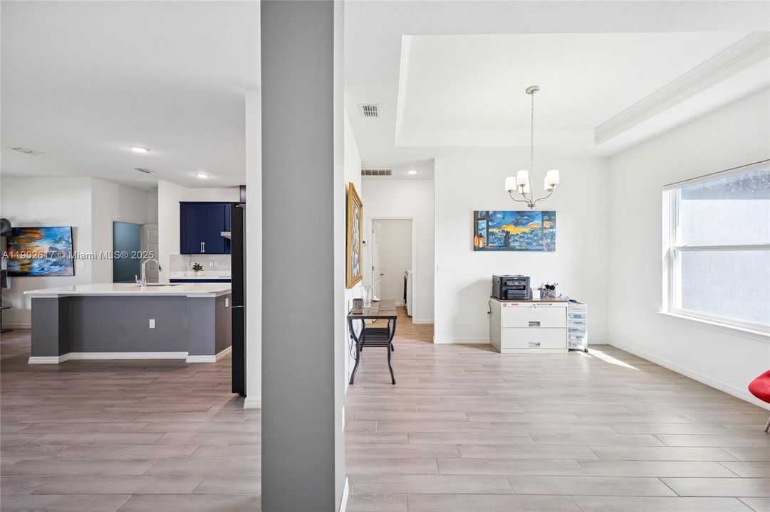 For Sale: $549,000 (3 beds, 2 baths, 2337 Square Feet)