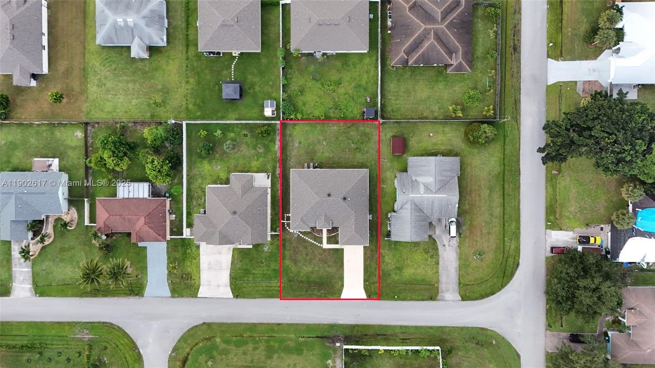 For Sale: $549,000 (3 beds, 2 baths, 2337 Square Feet)