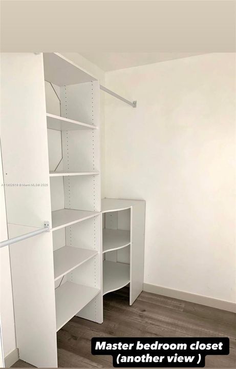 For Rent: $3,800 (4 beds, 2 baths, 2327 Square Feet)