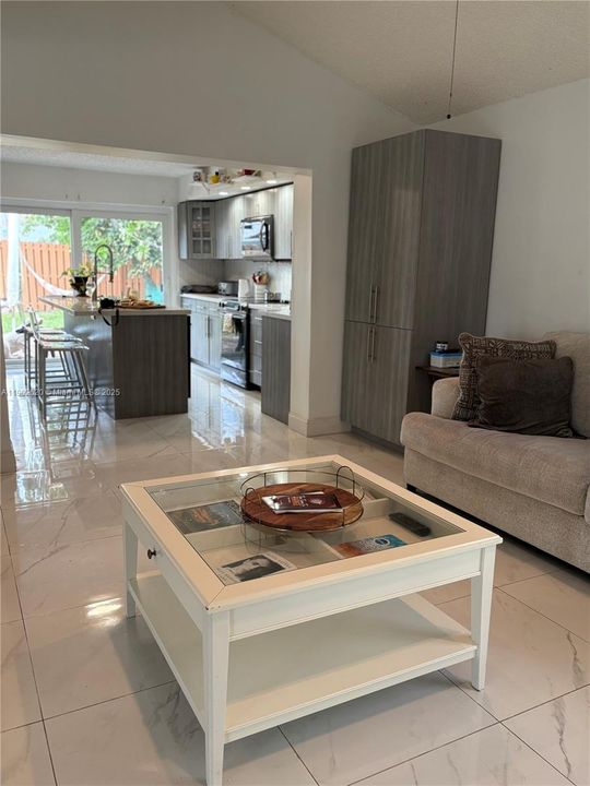 For Sale: $945,000 (4 beds, 2 baths, 2775 Square Feet)