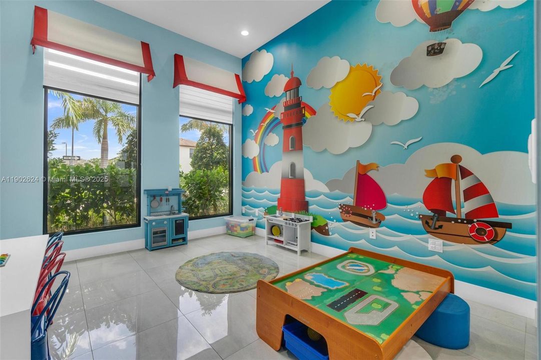 Recently Sold: $420,000 (3 beds, 3 baths, 1320 Square Feet)