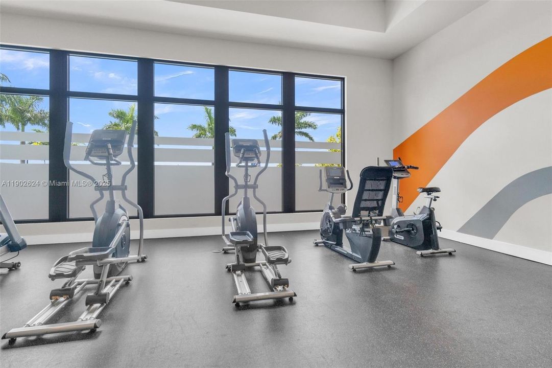 Recently Sold: $420,000 (3 beds, 3 baths, 1320 Square Feet)