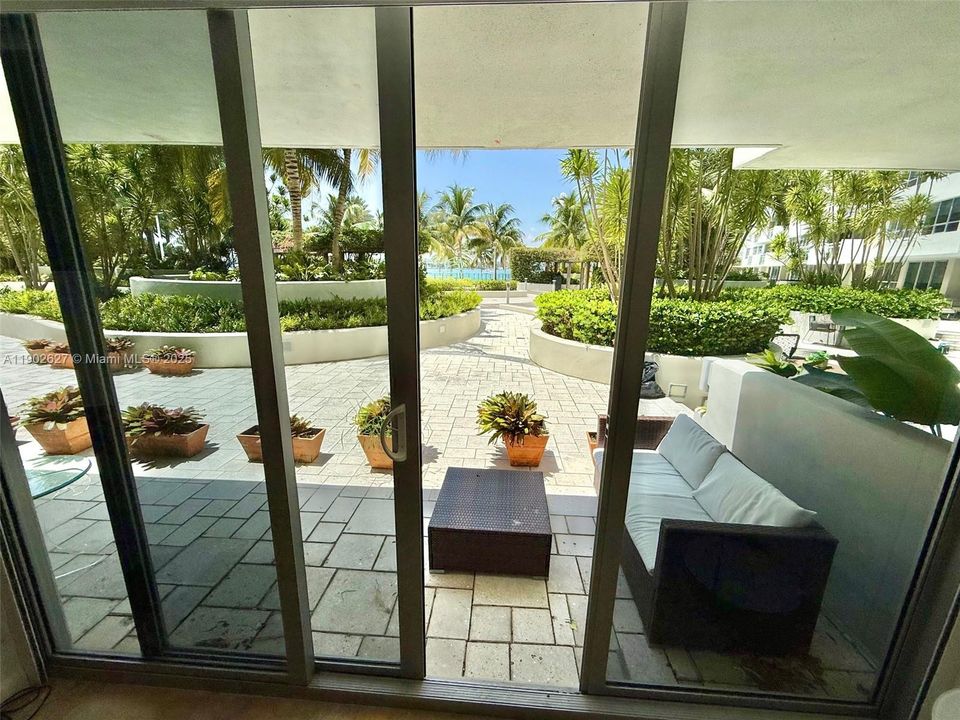 For Rent: $7,850 (2 beds, 2 baths, 1081 Square Feet)