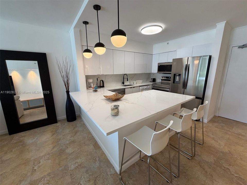 For Rent: $7,850 (2 beds, 2 baths, 1081 Square Feet)