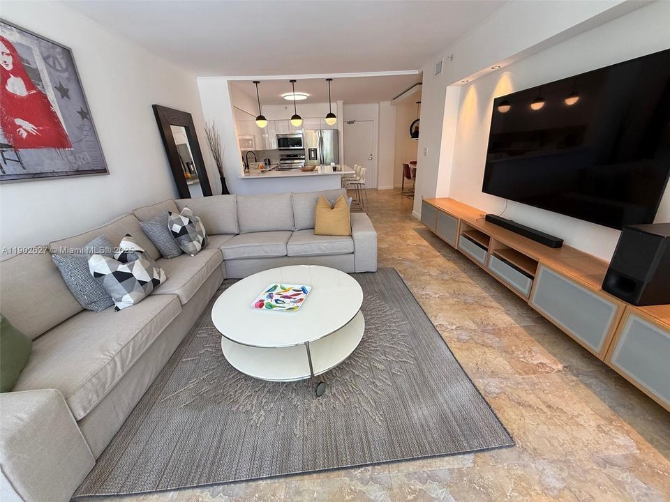 For Rent: $7,850 (2 beds, 2 baths, 1081 Square Feet)