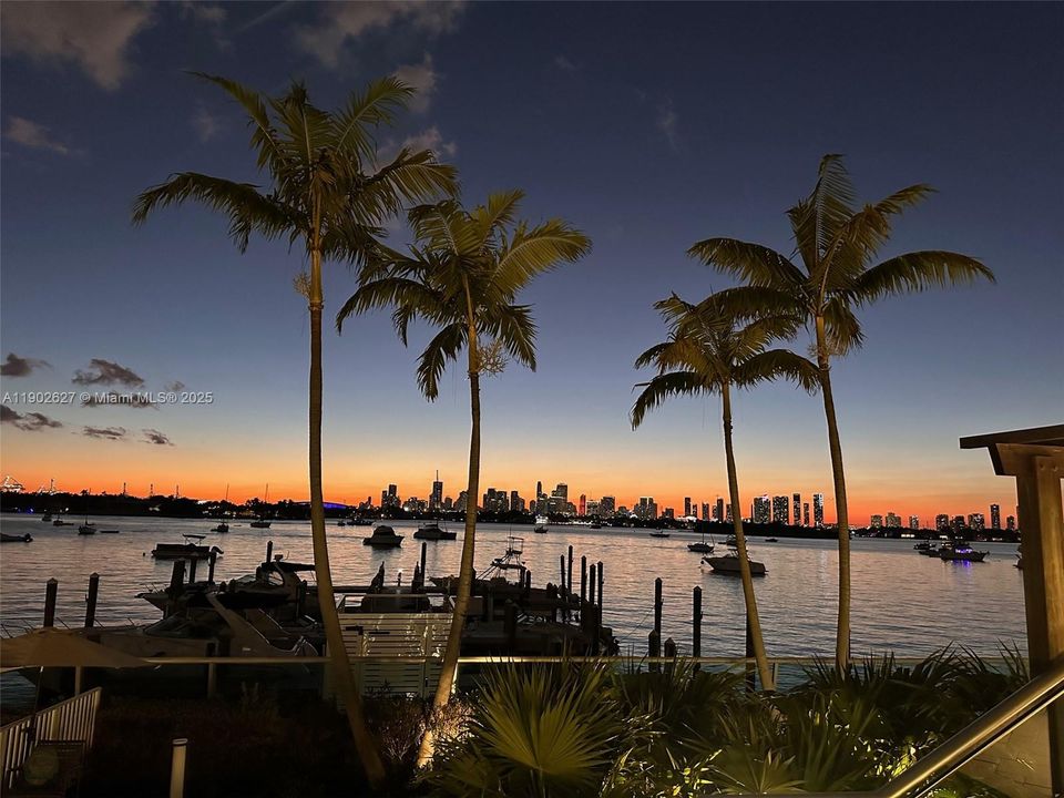 For Rent: $7,850 (2 beds, 2 baths, 1081 Square Feet)