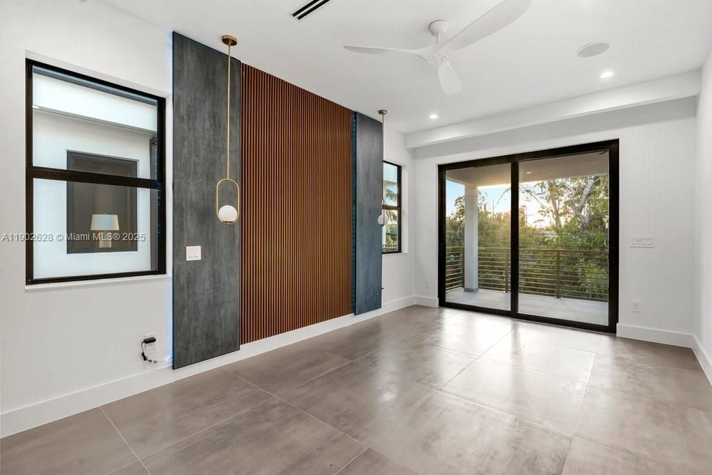 На продажу: $1,395,000 (3 спален, 3 ванн, 0 Квадратных фут)