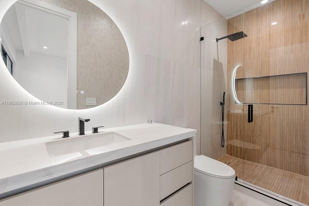 На продажу: $1,395,000 (3 спален, 3 ванн, 0 Квадратных фут)