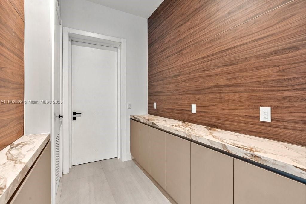 На продажу: $1,395,000 (3 спален, 3 ванн, 0 Квадратных фут)