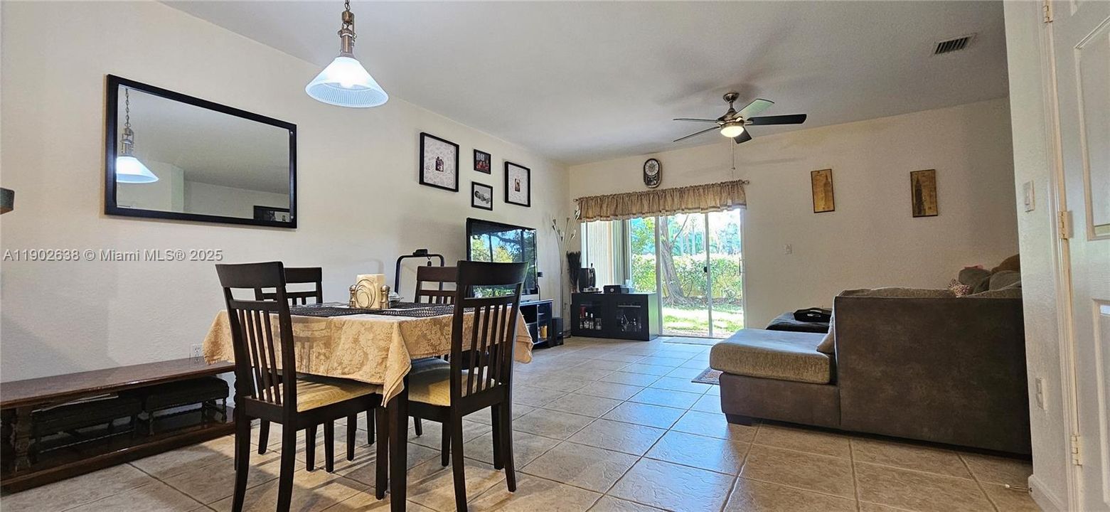 For Sale: $415,000 (3 beds, 2 baths, 1428 Square Feet)