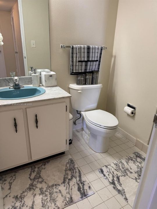 For Sale: $315,000 (2 beds, 2 baths, 1400 Square Feet)