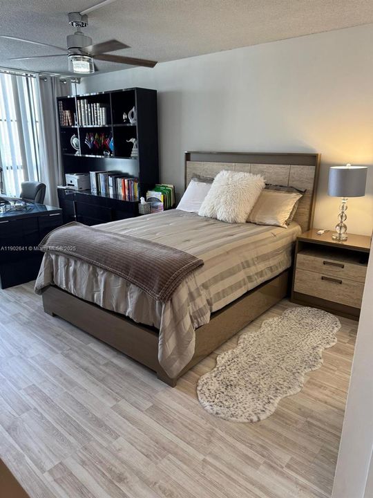 For Sale: $315,000 (2 beds, 2 baths, 1400 Square Feet)