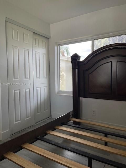 出租: $2,250 (2 贝兹, 1 浴室, 832 平方英尺)