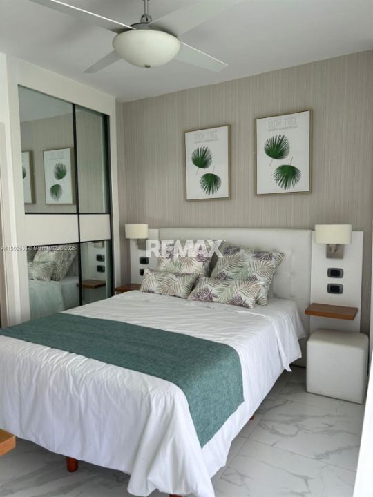 For Sale: $295,000 (2 beds, 2 baths, 0 Square Feet)