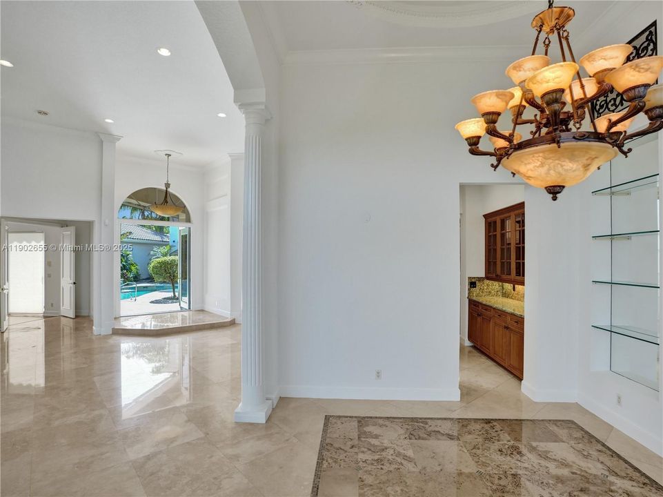 For Sale: $1,700,000 (5 beds, 5 baths, 4543 Square Feet)