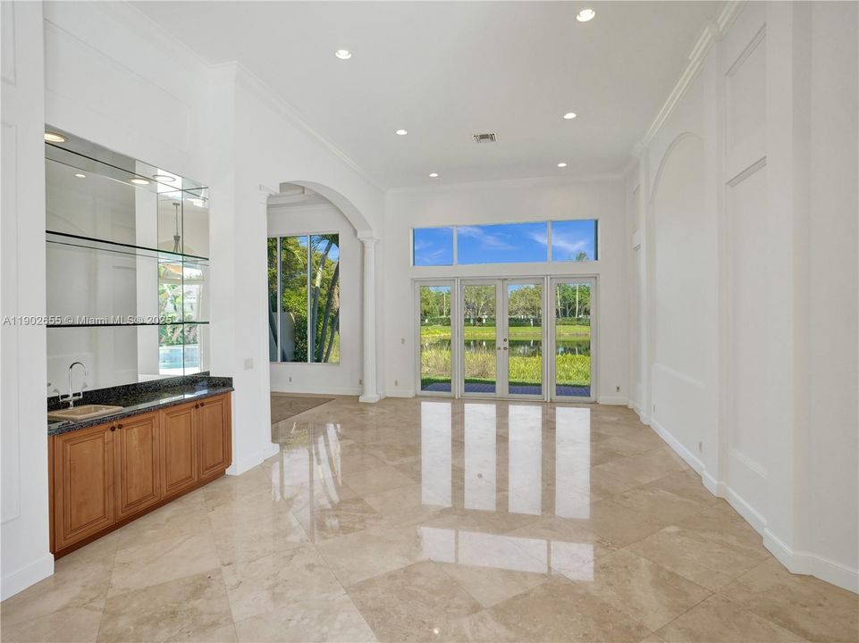 For Sale: $1,700,000 (5 beds, 5 baths, 4543 Square Feet)