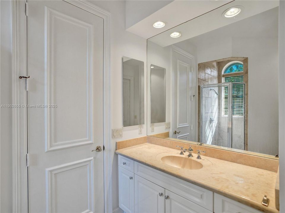 Guest house bathroom