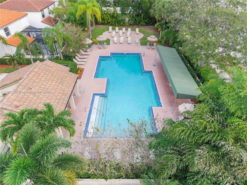 На продажу: $549,900 (3 спален, 2 ванн, 1566 Квадратных фут)